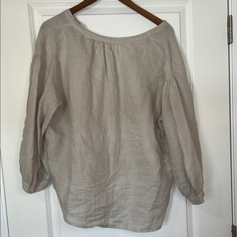 Velvet by Graham & Spencer 100% Linen Boxy Blouse - Size S - Picture 4 of 4